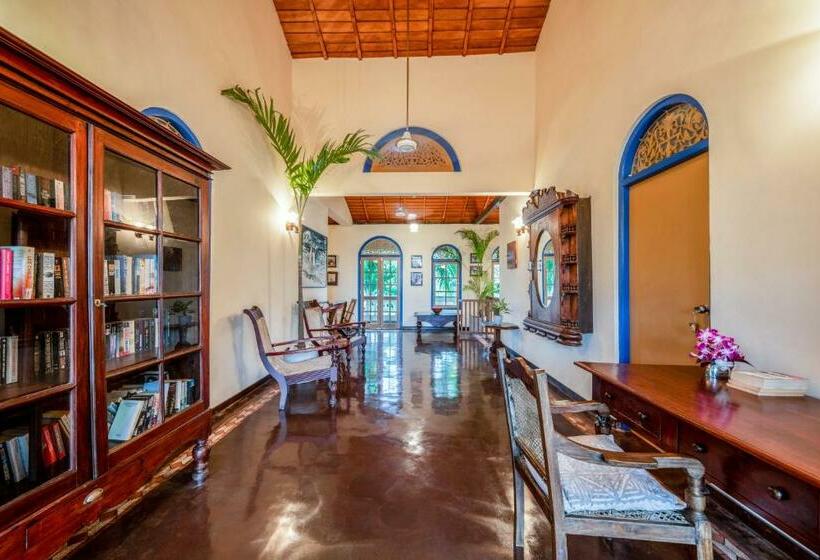 바다 전망 스위트, The Max Wadiya