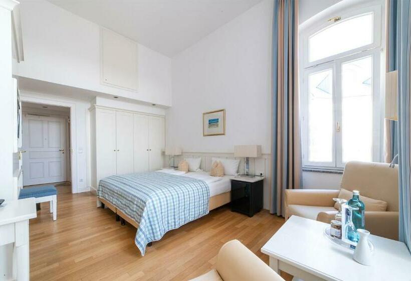 غرفة ديلوكس مطلّة علي البحر, Strandhotel Kurhaus Juist