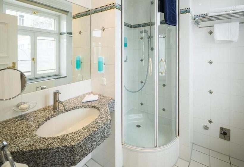 جناح سوبيريور, Strandhotel Kurhaus Juist