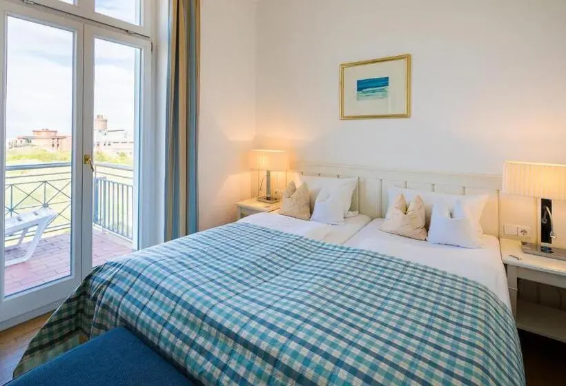 Juniorsviitti Merinäkymä, Strandhotel Kurhaus Juist
