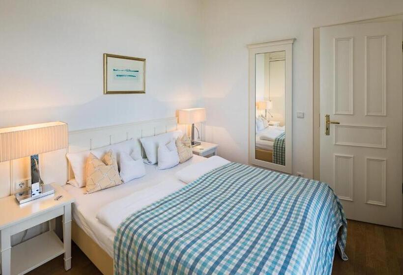 جناح جونيور مطلّ علي البحر, Strandhotel Kurhaus Juist