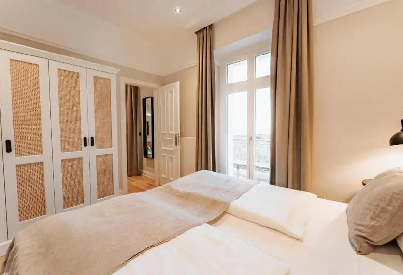 Juniorsviitti Merinäkymä, Strandhotel Kurhaus Juist