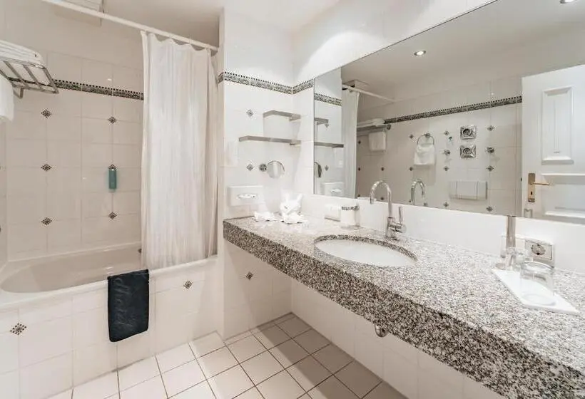 Superior-sviitti Merinäkymä, Strandhotel Kurhaus Juist