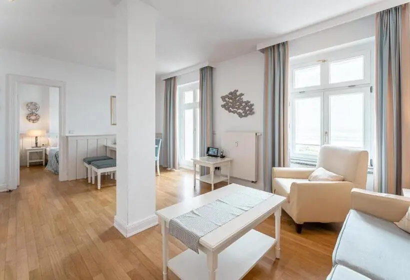 Superior-sviitti Merinäkymä, Strandhotel Kurhaus Juist