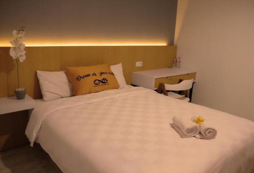 Люкс Повышенной Комфортности, Gapura Residence Airport Semarang By Sinergi