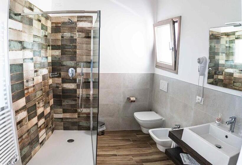 جناح جونيور, Agriturismo Casale Ai Prati