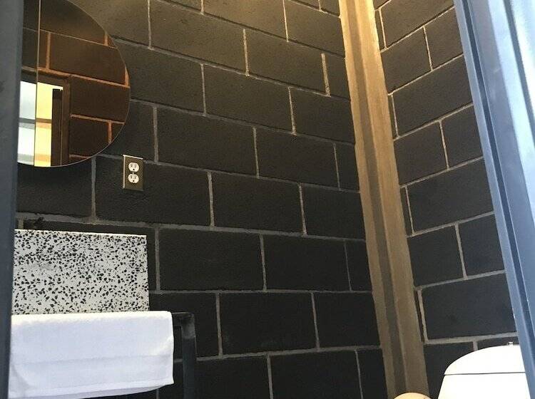 スタンダードルーム, Cálido Cosmos