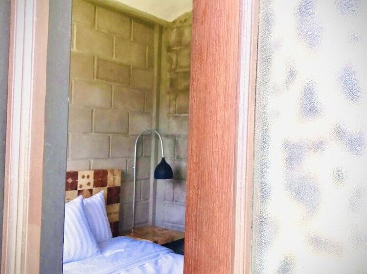 スタンダードルーム, Cálido Cosmos