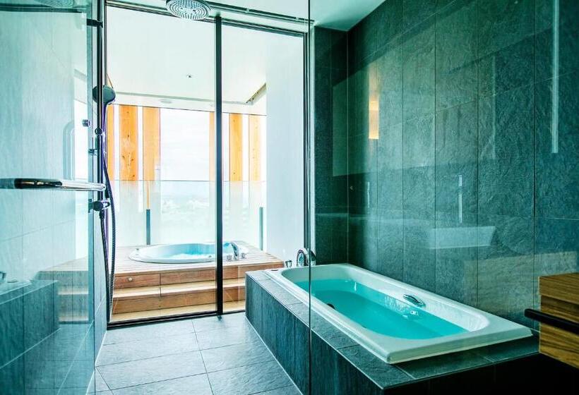 Президентский Люкс, Garden Terrace Fukuoka