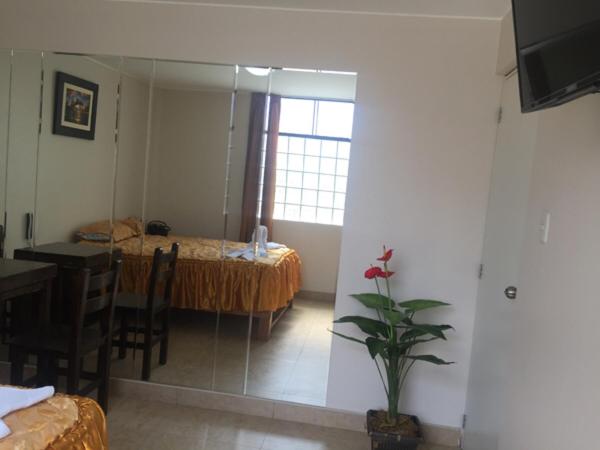 Quarto Deluxe, Hostal Sueños Breña