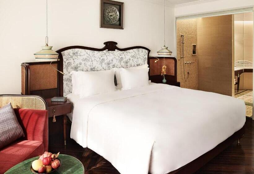 Classic Room Double Bed Sea View, Hôtel Perle D Orient Cat Ba   Mgallery