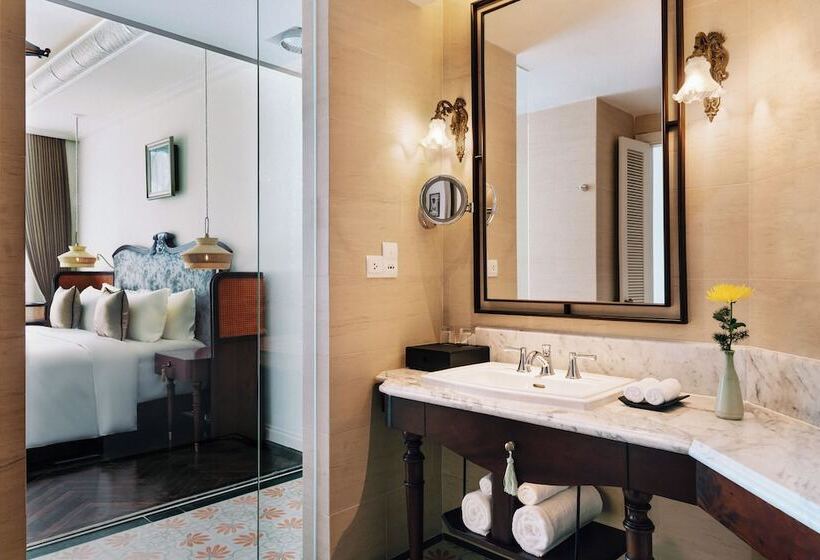 Classic Room Double Bed Sea View, Hôtel Perle D Orient Cat Ba Mgallery