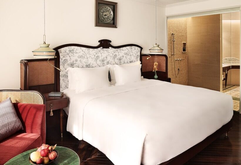 Classic Room Double Bed Sea View, Hôtel Perle D Orient Cat Ba   Mgallery