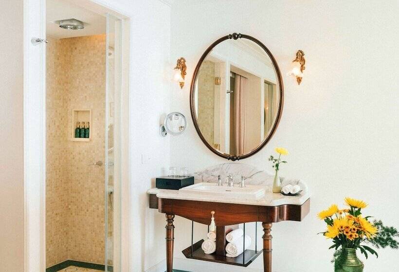 اتاق لوکس با بالکن, Hôtel Perle D Orient Cat Ba Mgallery