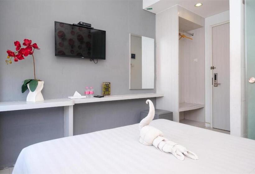 スーペリアールーム, Red Orchid Hotel By Sajiwa