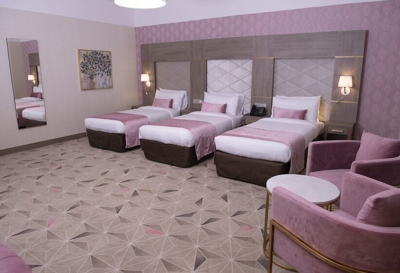 اتاق استاندارد سه نفره, Rodina Hotel Spa & Conferences