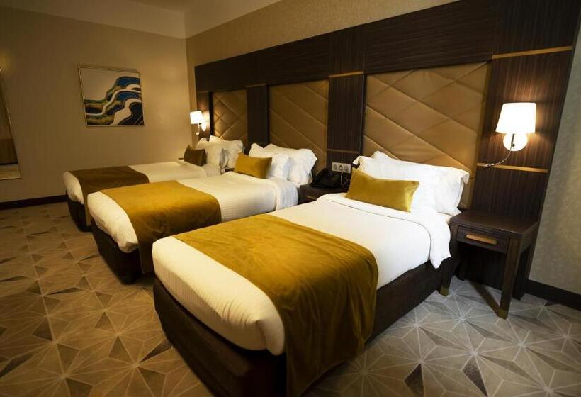 اتاق استاندارد سه نفره, Rodina Hotel Spa & Conferences