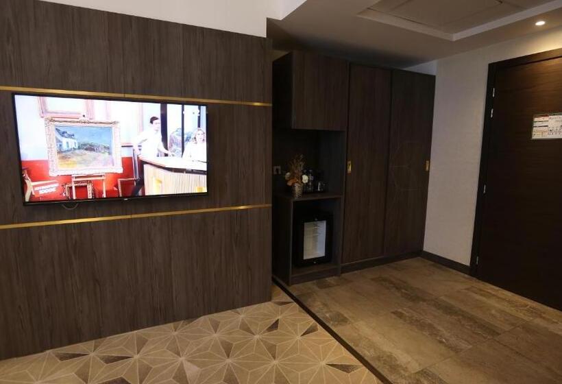 اتاق سوپریور با تخت بزرگ, Rodina Hotel Spa & Conferences