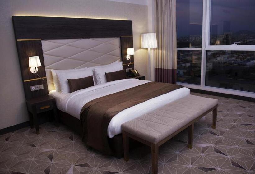 اتاق لوکس با تخت بزرگ, Rodina Hotel Spa & Conferences