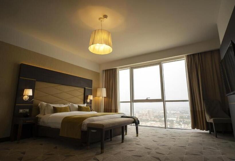 اتاق لوکس با تخت بزرگ, Rodina Hotel Spa & Conferences