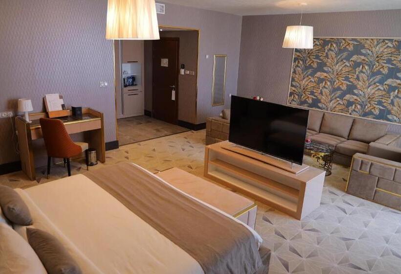 Полулюкс, Rodina Hotel Spa & Conferences