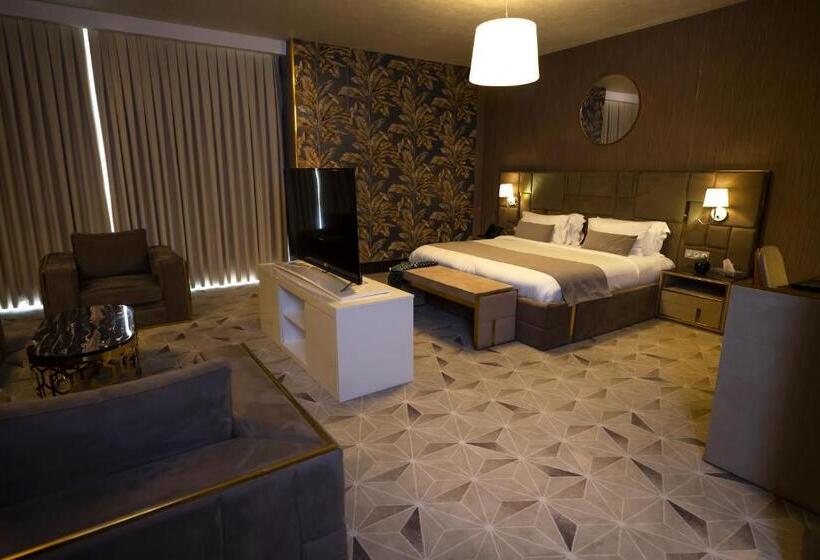 Полулюкс, Rodina Hotel Spa & Conferences