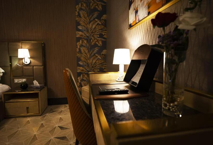 سوییت جونیور, Rodina Hotel Spa & Conferences