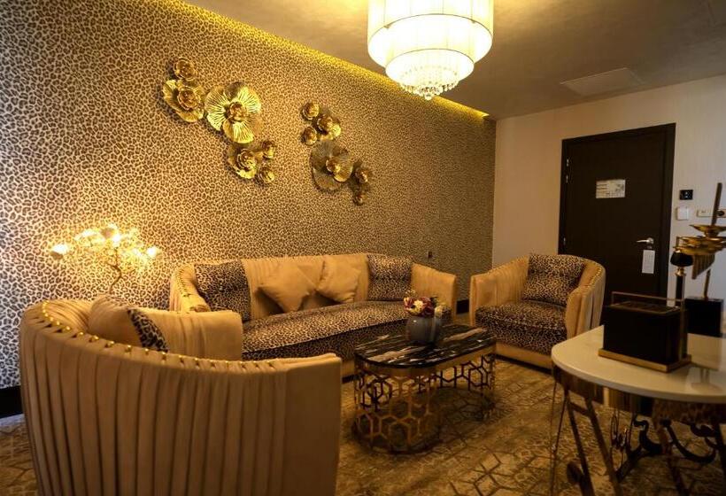 سوییت سوپریور, Rodina Hotel Spa & Conferences