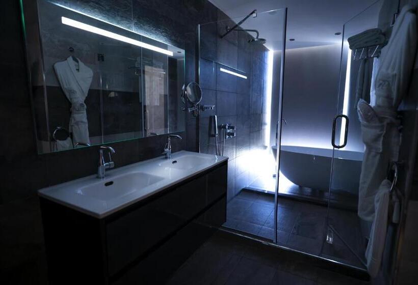 سوئیت پرزیدنت, Rodina Hotel Spa & Conferences