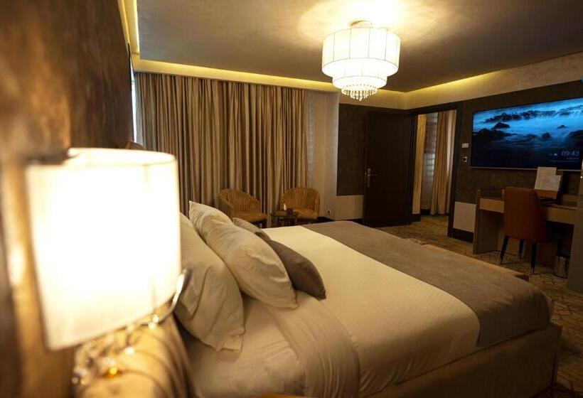 سوییت, Rodina Hotel Spa & Conferences