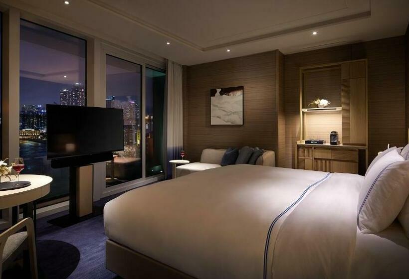 اتاق پرمیوم با چشمانداز دریا, Signiel Busan