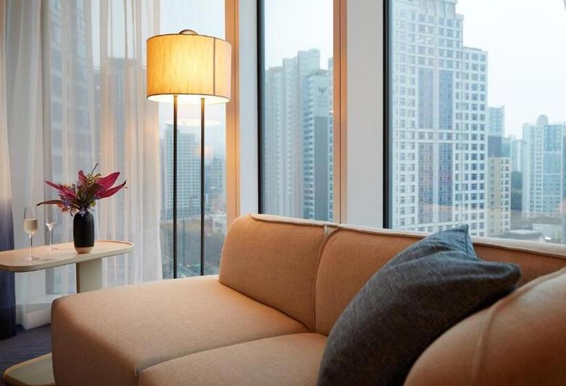 اتاق خانوادگی, Signiel Busan