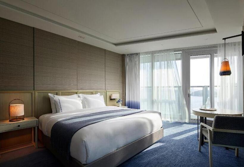 اتاق پرمیوم با چشمانداز دریا, Signiel Busan