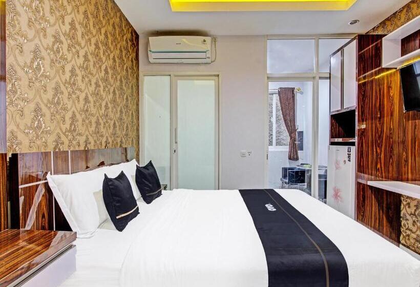 سوییت لوکس, D Helomi Homestay