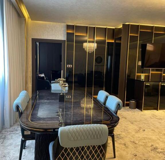 سوییت, Rodina Hotel Spa & Conferences