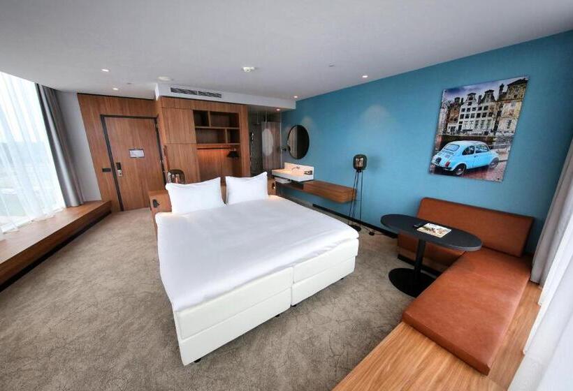 キングサイズベッドのスーペリアルーム, Van Der Valk Hotel Amsterdam Zuidas Rai