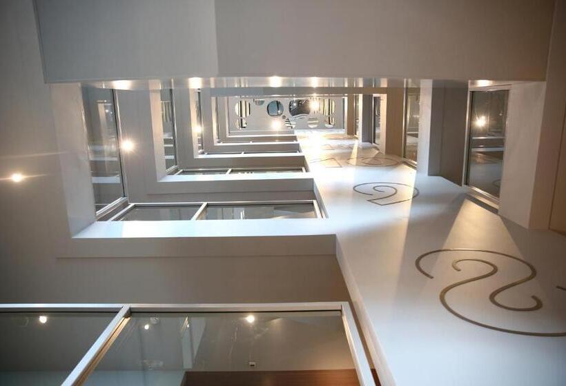 キングサイズベッドのスーペリアルーム, Van Der Valk Hotel Amsterdam Zuidas Rai