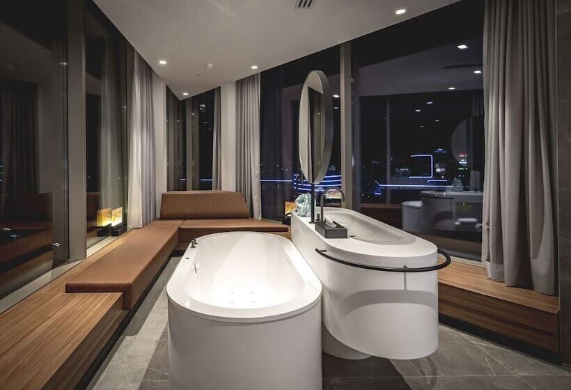 ハイドロマッサージバス付きスイート, Van Der Valk Hotel Amsterdam Zuidas Rai