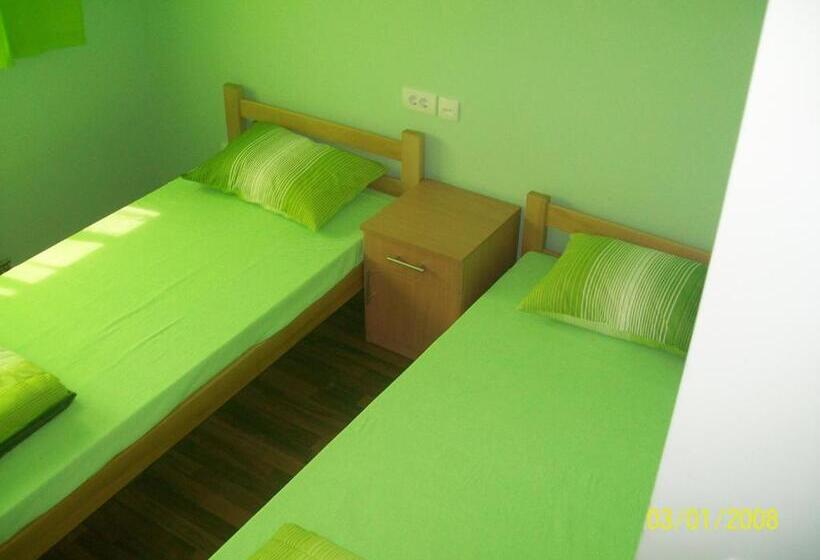 اتاق استاندارد, Meridiana