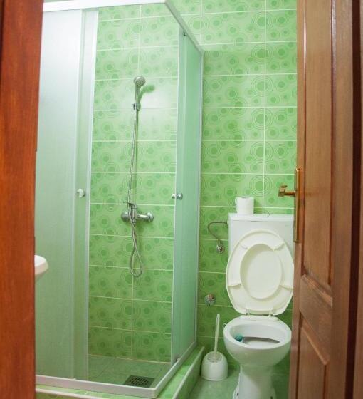 اتاق استاندارد سه نفره, Meridiana