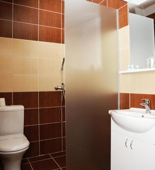 اتاق استاندارد یک نفره, Garni Hotel Crystal Ice