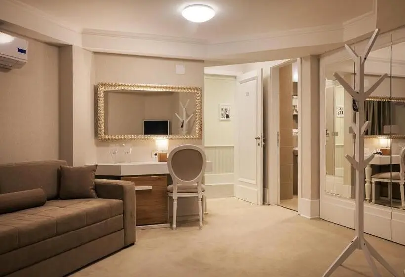 Superior Family Room