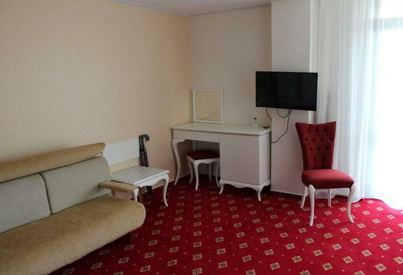 חדר משפחתי צדדי נוף לים, Msr Port