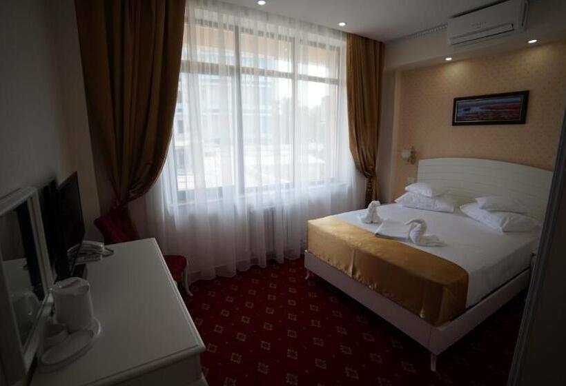 חדר סטנדרט עם מרפסת, Msr Port