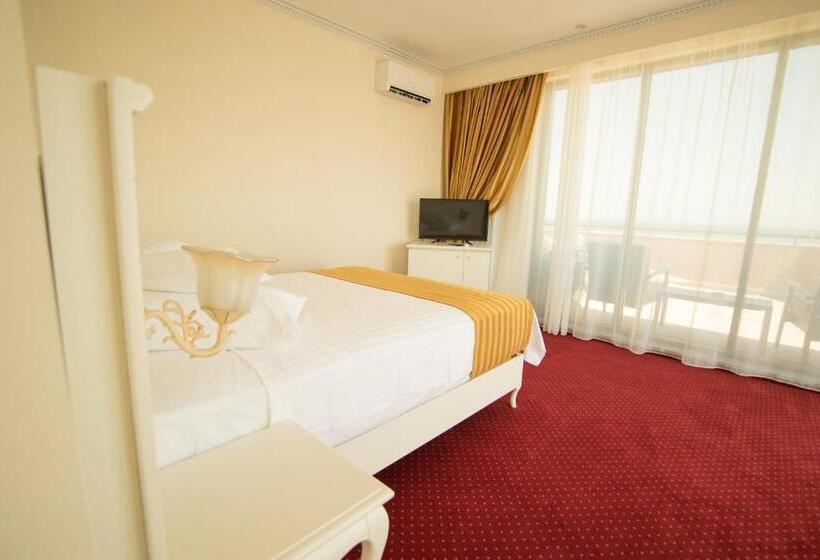 דירת חדר, Msr Port