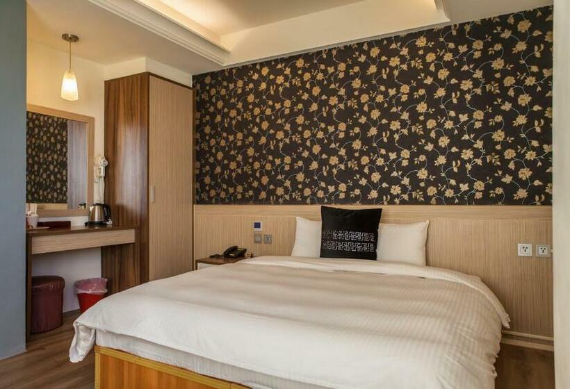 اتاق استاندارد, Yadi