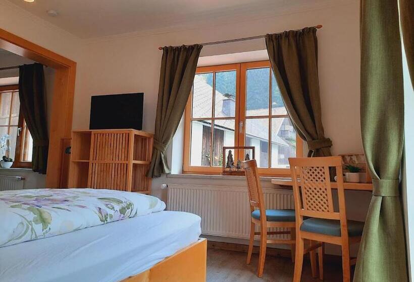 스탠다드 스튜디오 정원 전망, Berghof Reiter