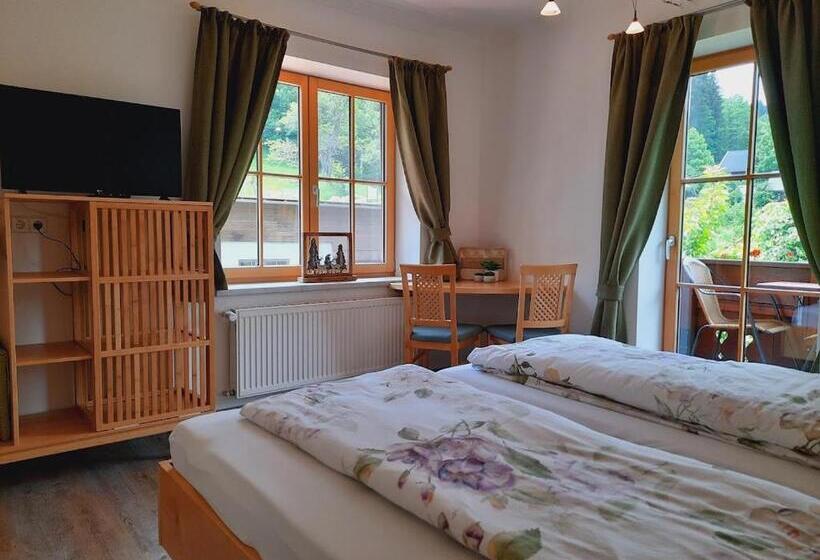 스탠다드 스튜디오 정원 전망, Berghof Reiter