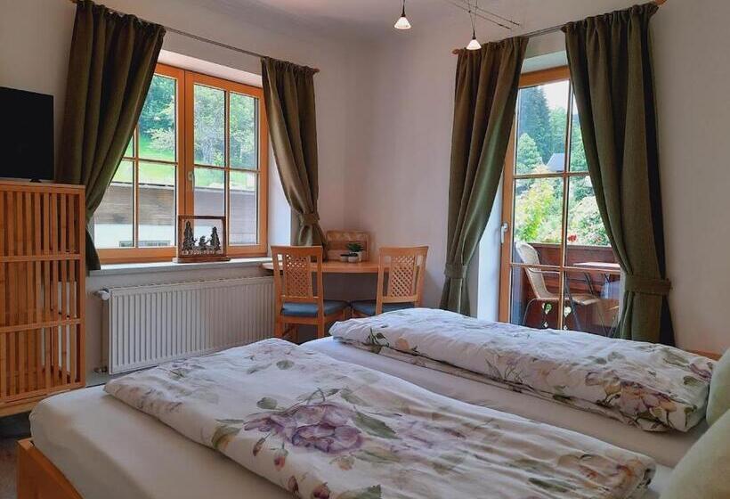 스탠다드 스튜디오 정원 전망, Berghof Reiter