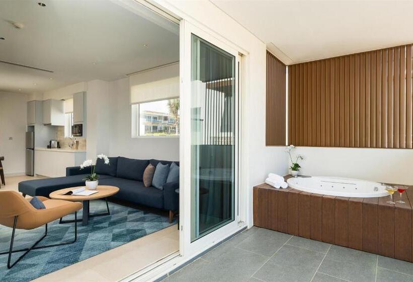 آپارتمان 2 خوابه با چشم‌انداز دریا, Alma Resort Cam Ranh